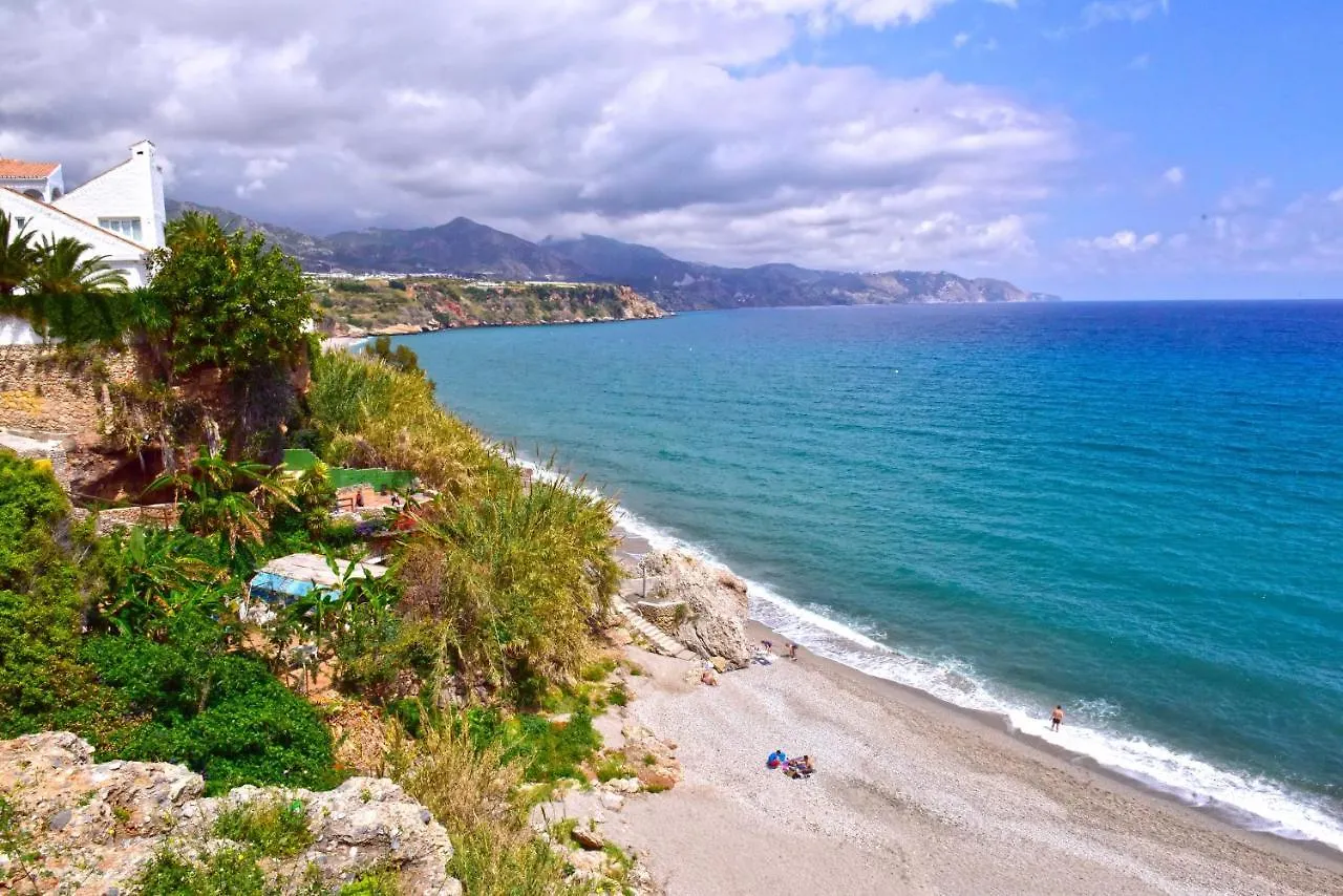Nerja Center Apartment With Sea View